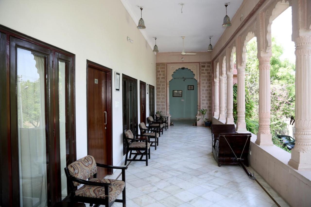 Hotel Karan Villas كوتا المظهر الخارجي الصورة
