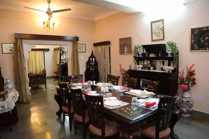 Hotel Karan Villas كوتا المظهر الخارجي الصورة