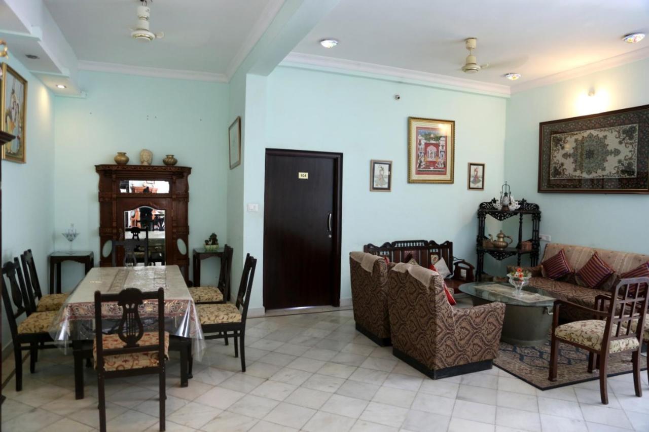Hotel Karan Villas كوتا المظهر الخارجي الصورة